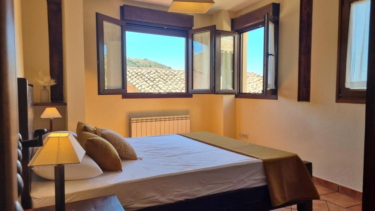 Casa Rural La Posada De Santa Teresa Pastrana Eksteriør bilde