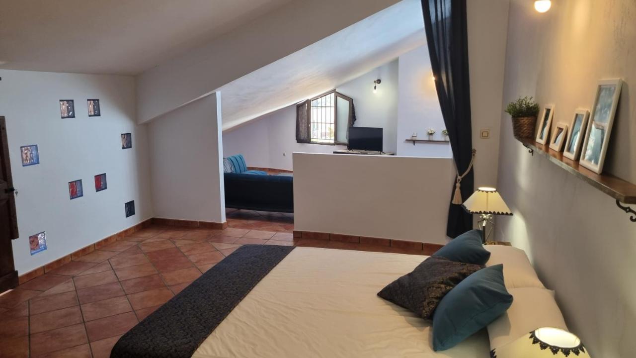 Casa Rural La Posada De Santa Teresa Pastrana Eksteriør bilde
