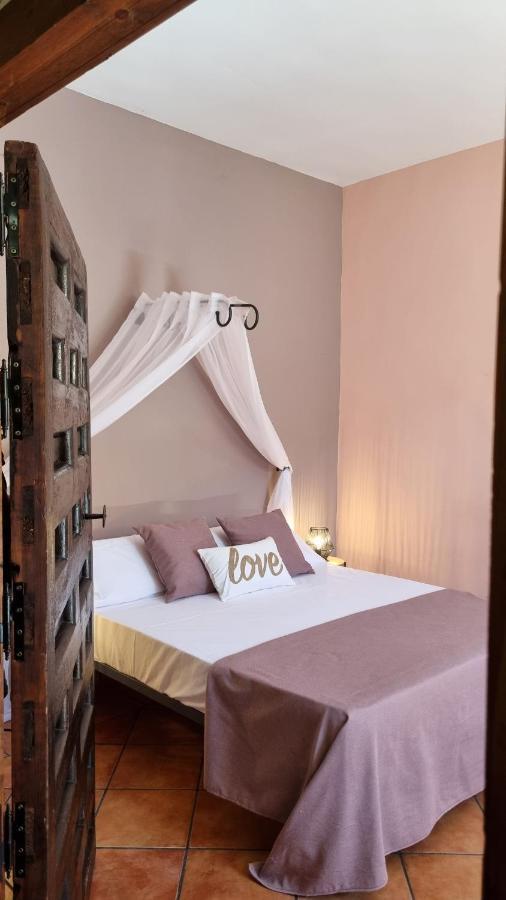 Casa Rural La Posada De Santa Teresa Pastrana Eksteriør bilde