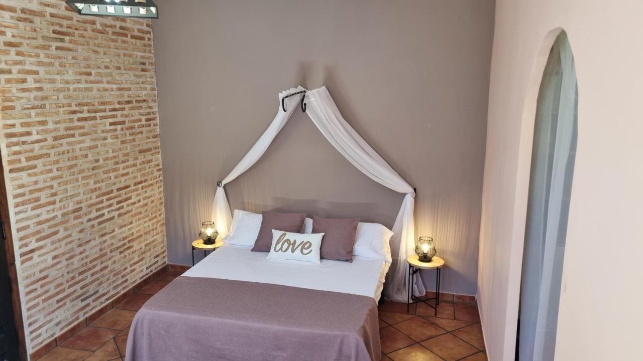 Casa Rural La Posada De Santa Teresa Pastrana Eksteriør bilde