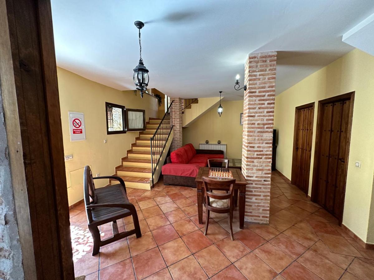 Casa Rural La Posada De Santa Teresa Pastrana Eksteriør bilde