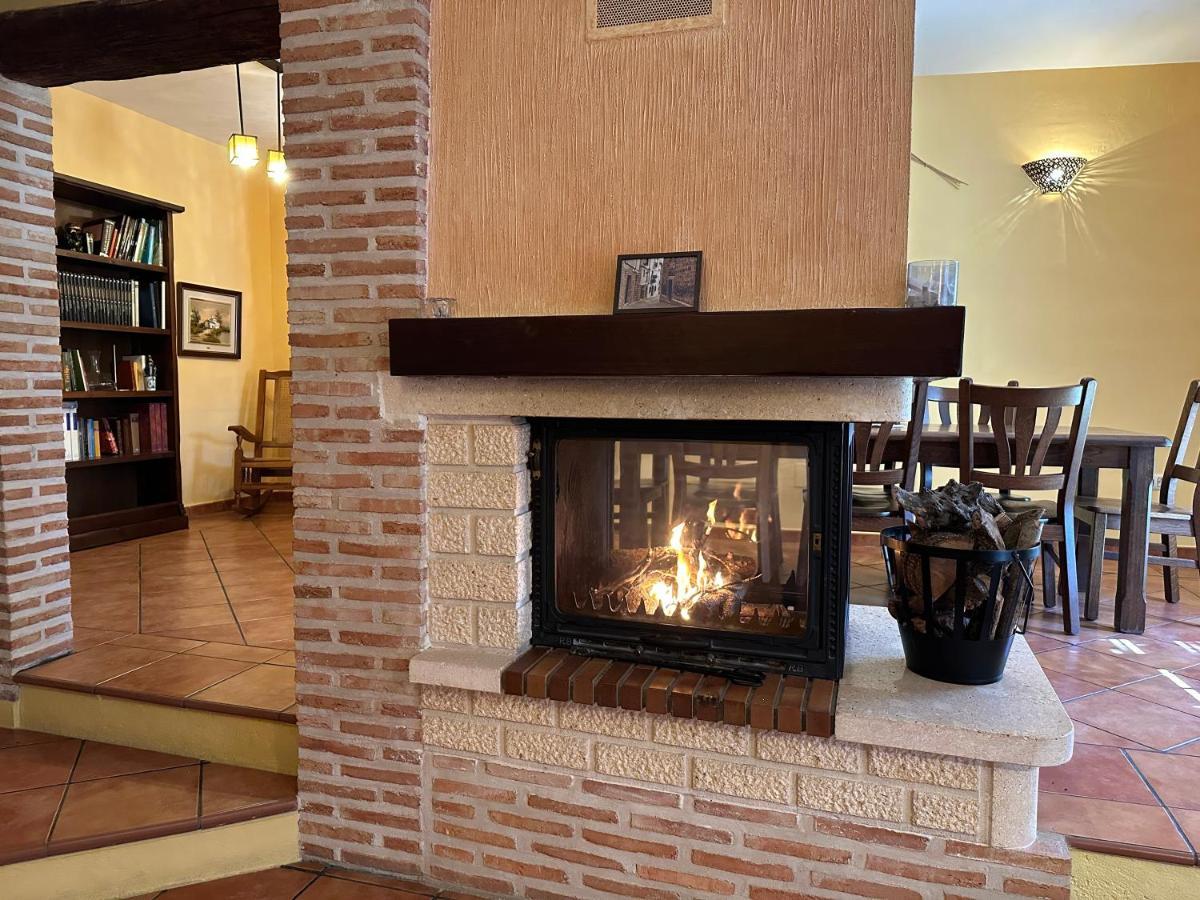 Casa Rural La Posada De Santa Teresa Pastrana Eksteriør bilde